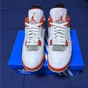 Jordan 4 Retro OG Fire Red 2020 Size 10.5